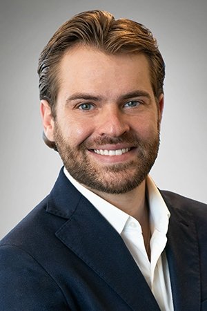 Фото  (Sam Romano)