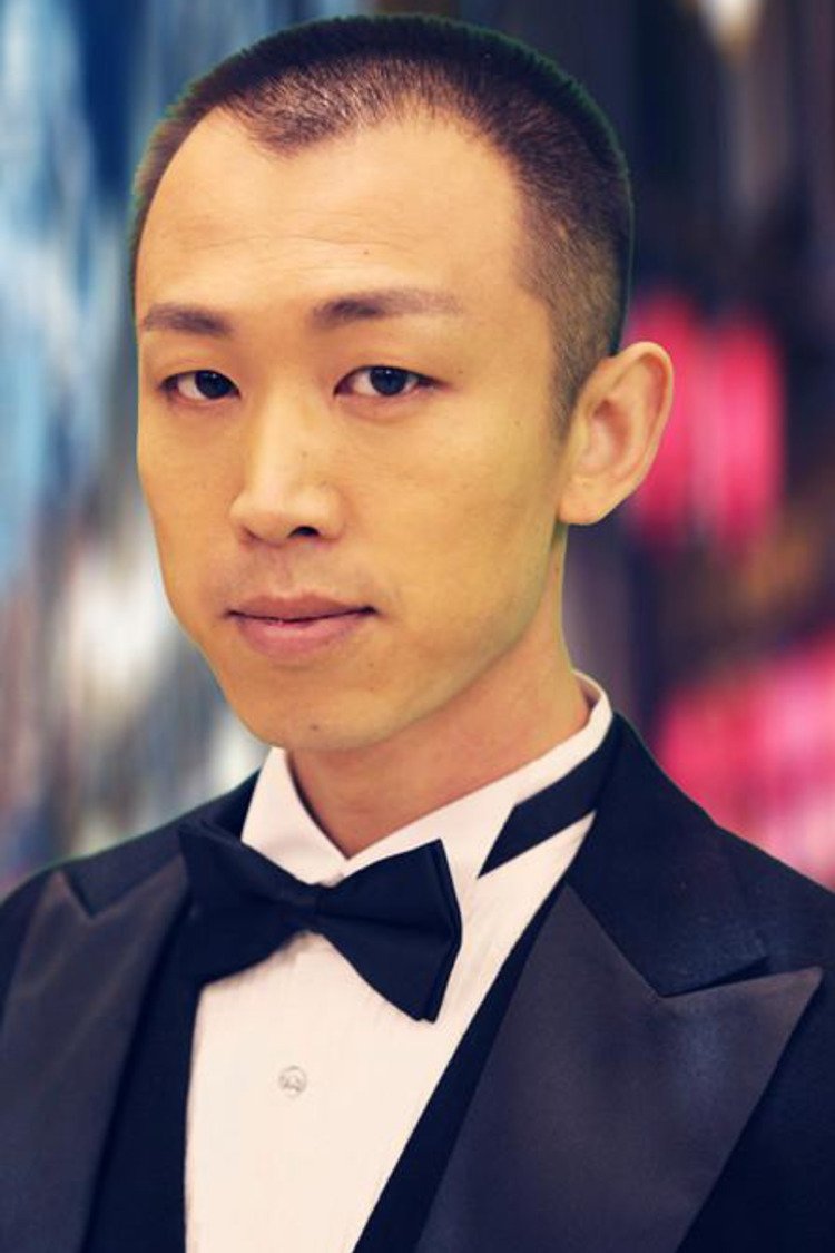 Фото  (Yu Zhenyu)