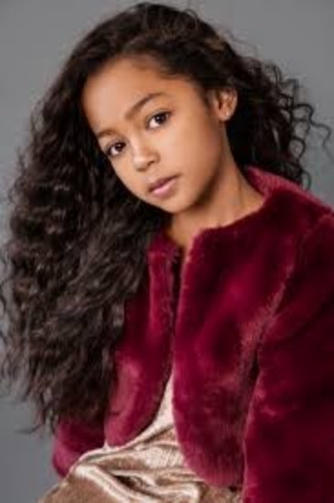 Фото  (Jordyn Raya James)