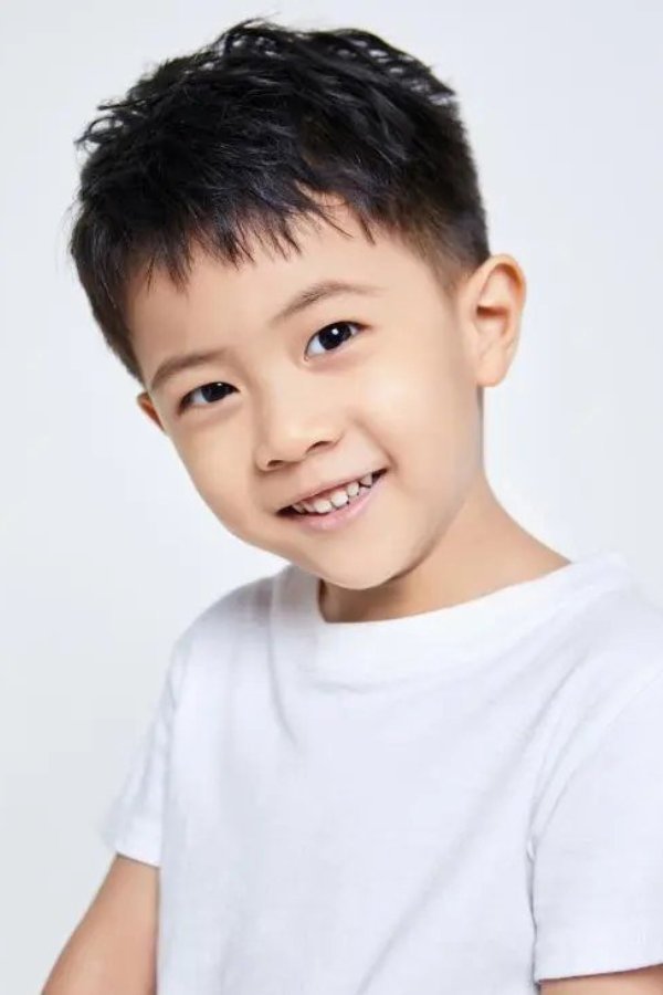 Фото  (Liu Jiayun)