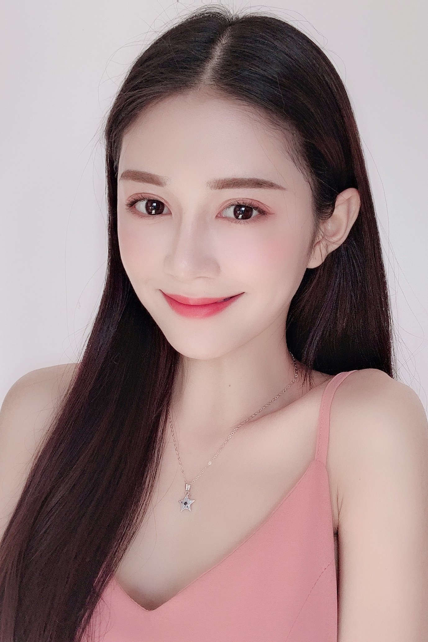 Фото  (Tang Yang Yang)