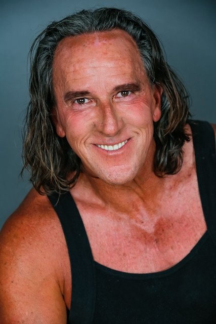 Фото  (Cody Cowell)