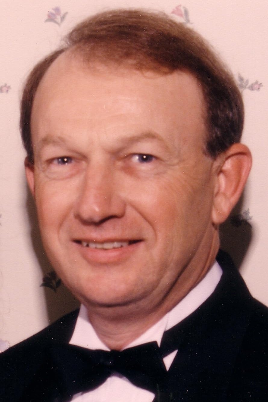 Фото  (Harley Hatcher)