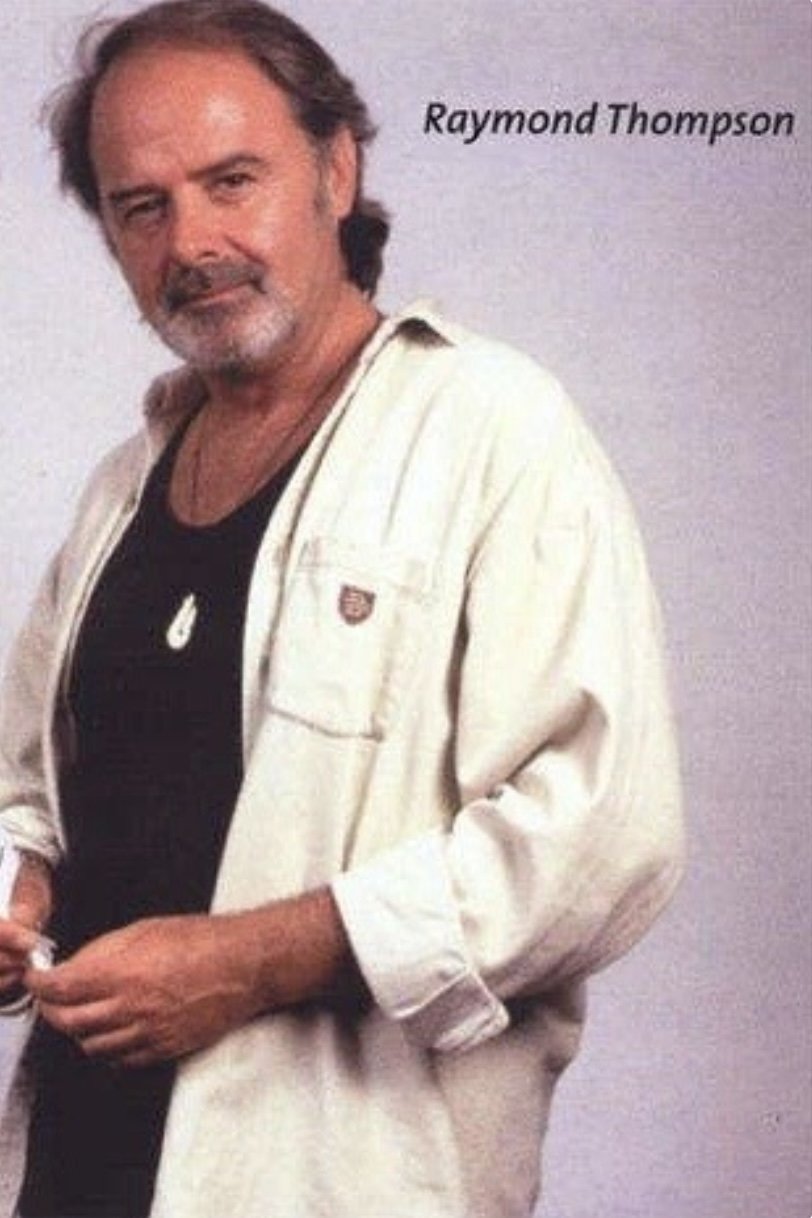 Фото  (Raymond Thompson)