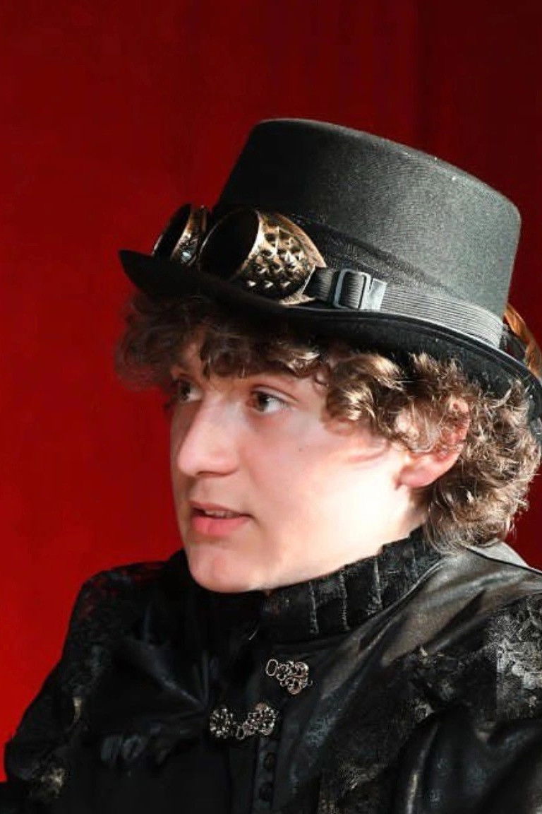 Фото  (Charlie Jay)