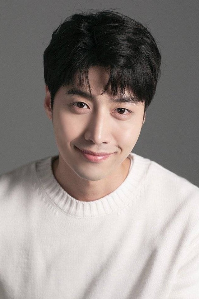 Фото  (Han Jung-woo)