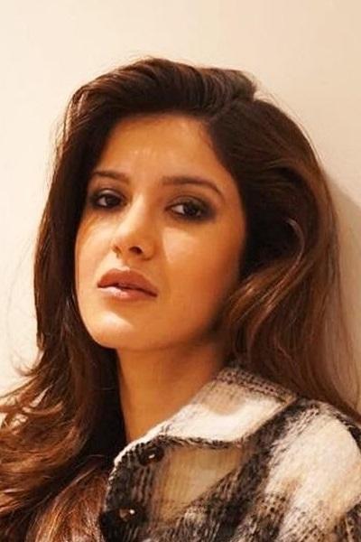Фото  (Shanaya Kapoor)