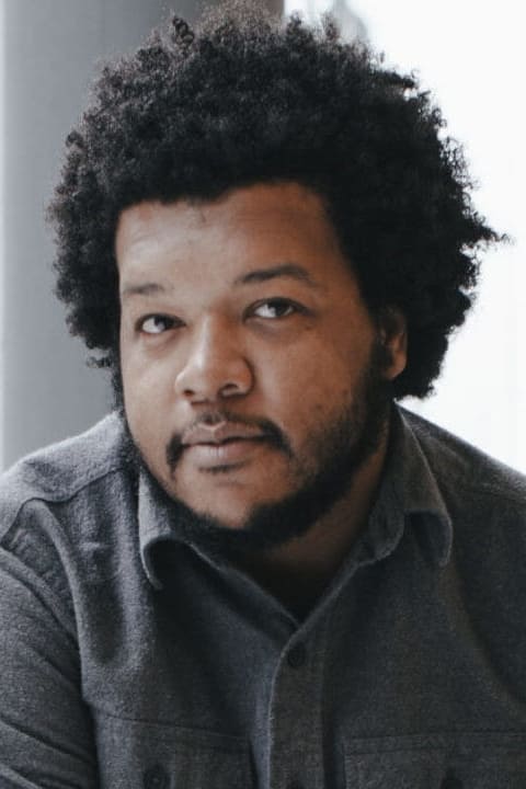 Фото  (Amir George)