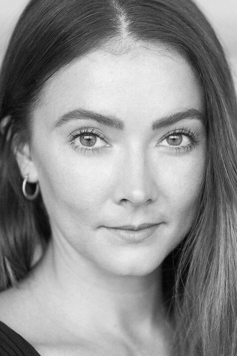 Фото  (Claire Calvert)