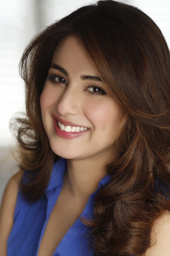 Фото  (Ushna Shah)
