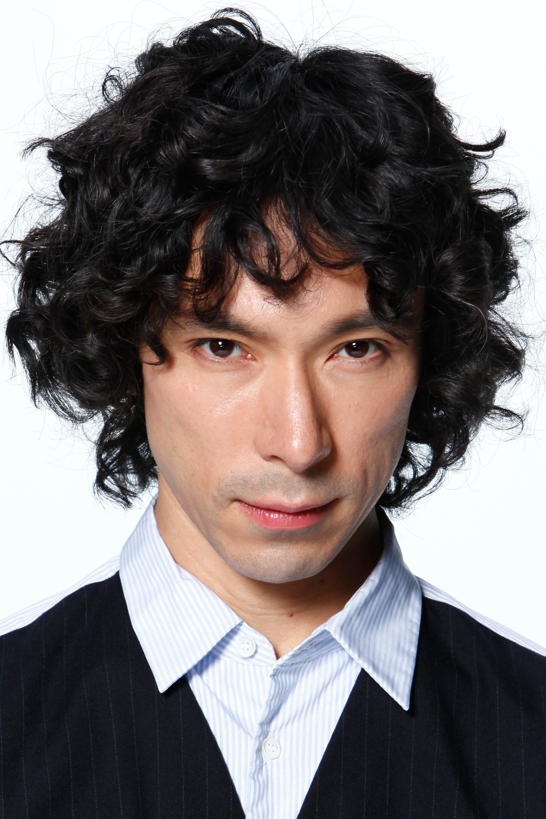 Фото  (Yasuyuki Shutō)