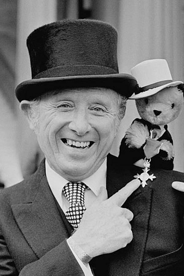 Фото  (Harry Corbett)