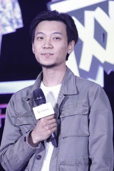 Фото  (Yan Leyang)