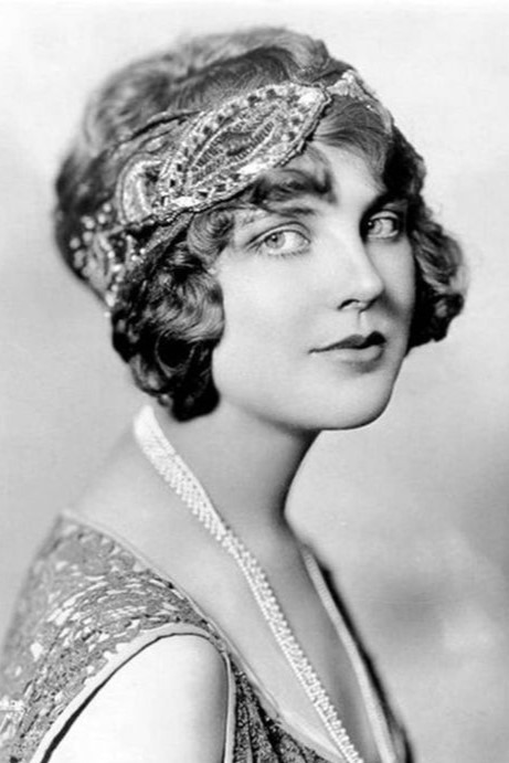 Фото  (Justine Johnstone)