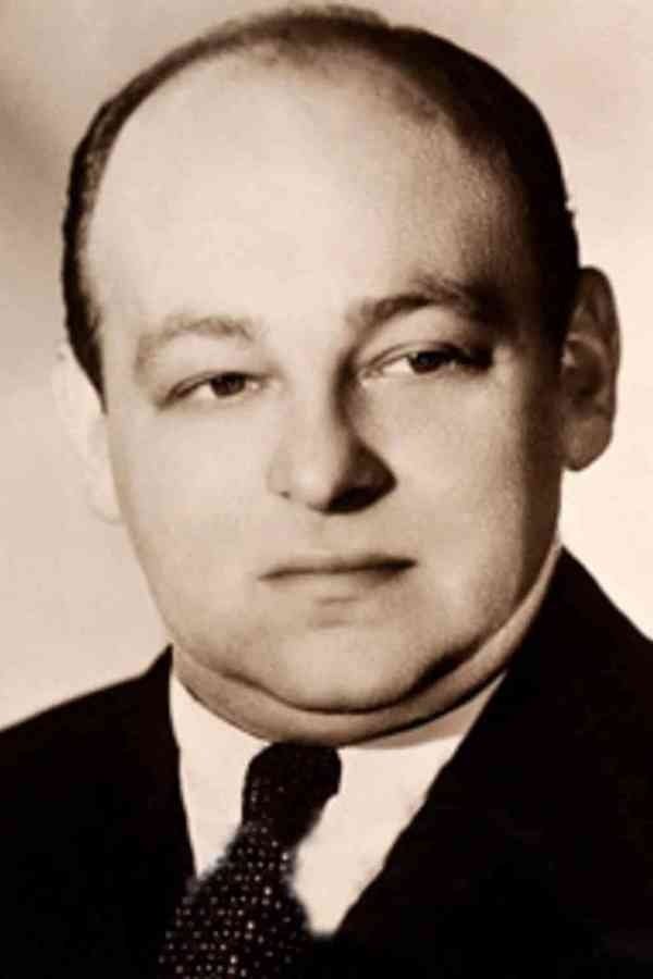 Фото  (Max Bacon)