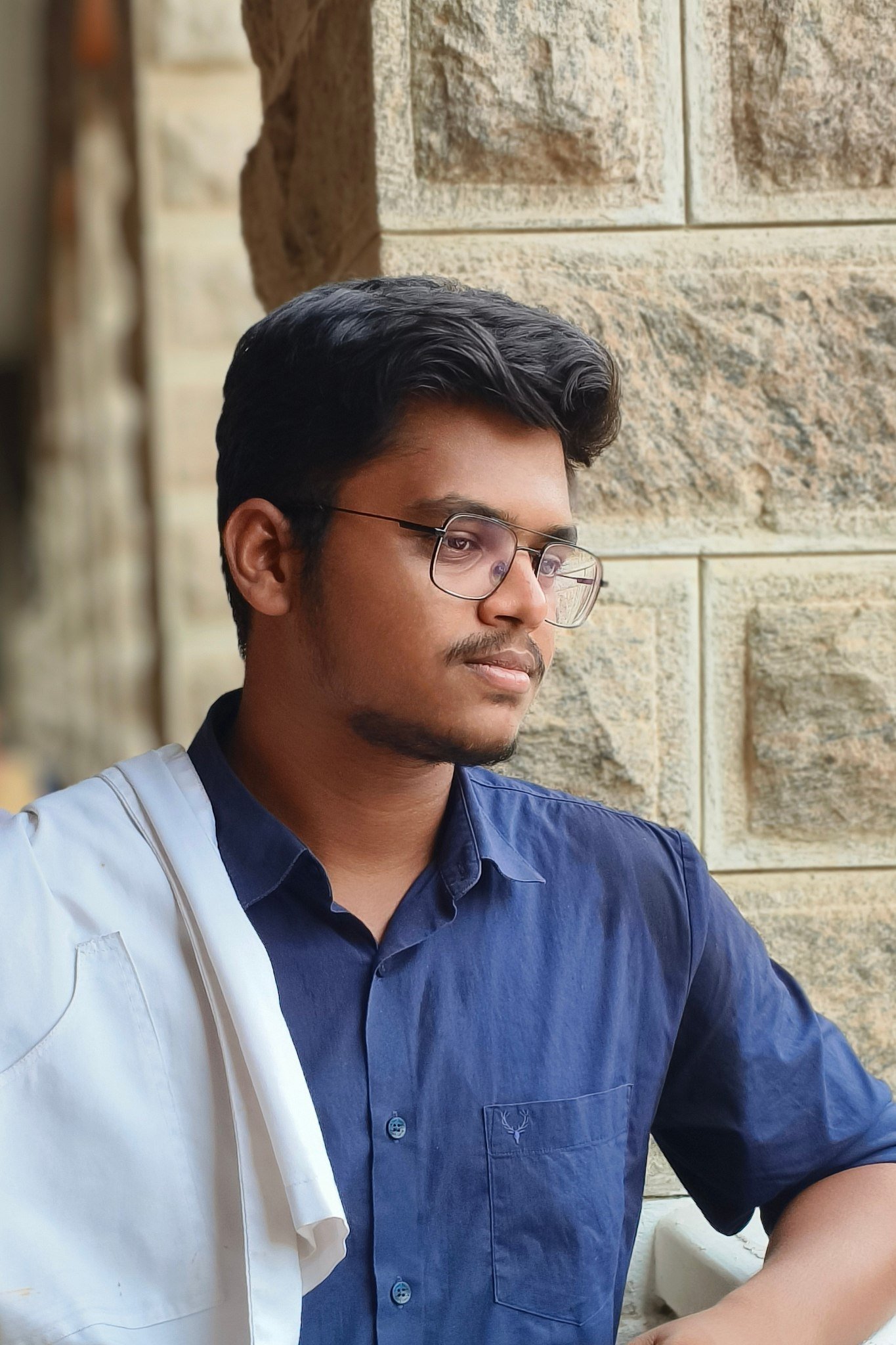 Фото  (Gowsikan M)