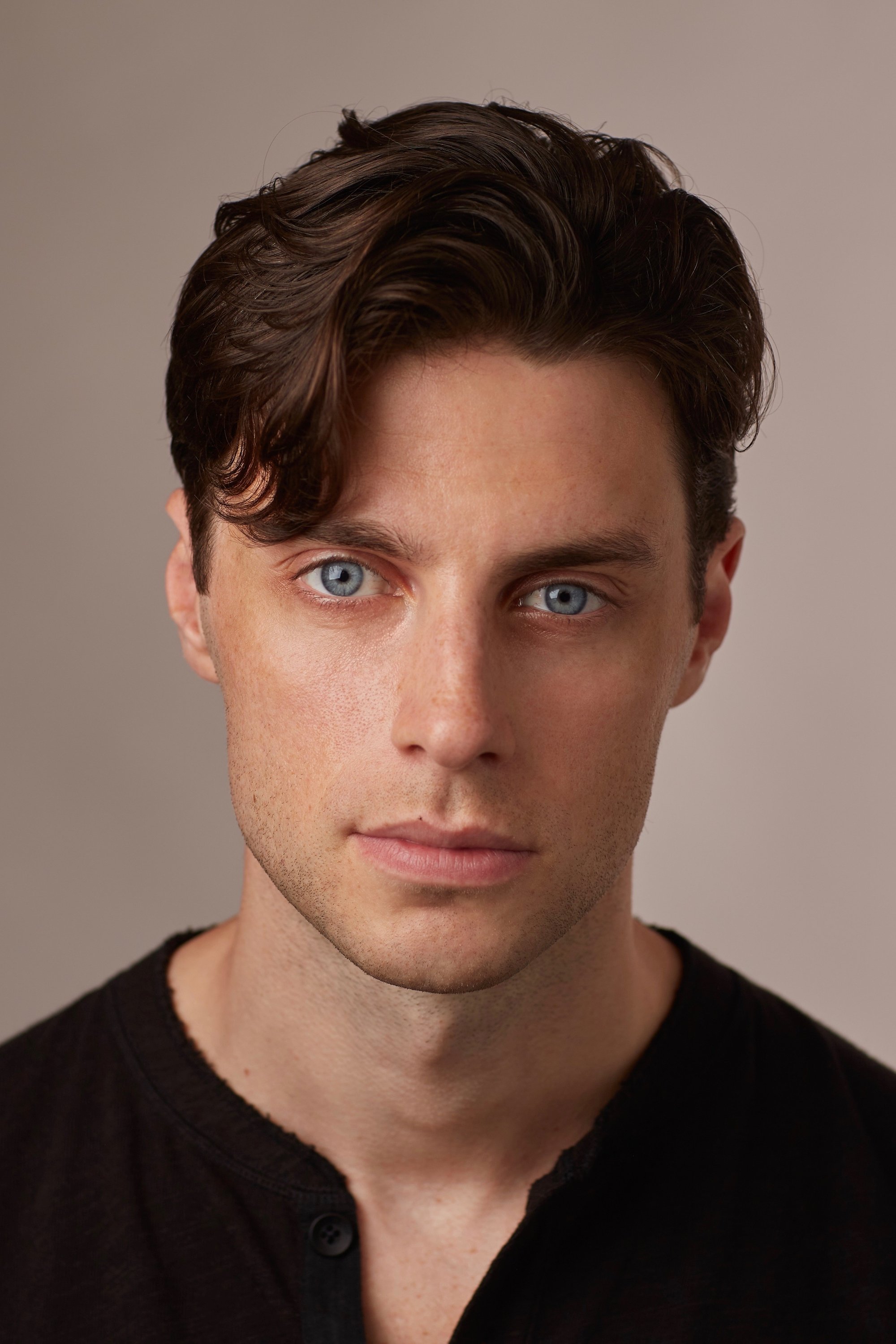 Фото  (Tom Sharp)