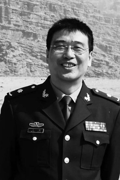 Фото  (Wang Qiang)