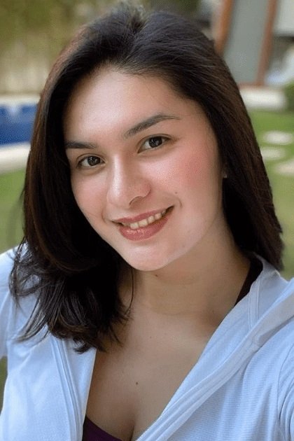Фото  (Pauleen Luna)