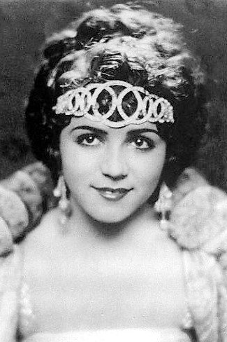 Фото  (Gladys Walton)
