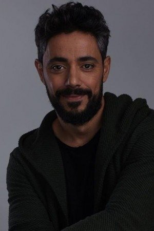 Фото  (George Iskandar)