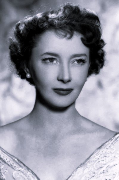 Фото  (Dulcie Gray)