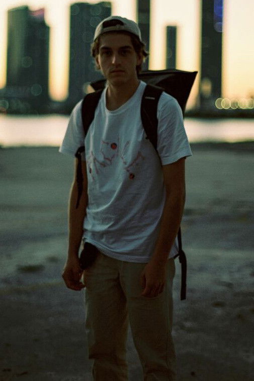 Фото  (Kevin Brari)