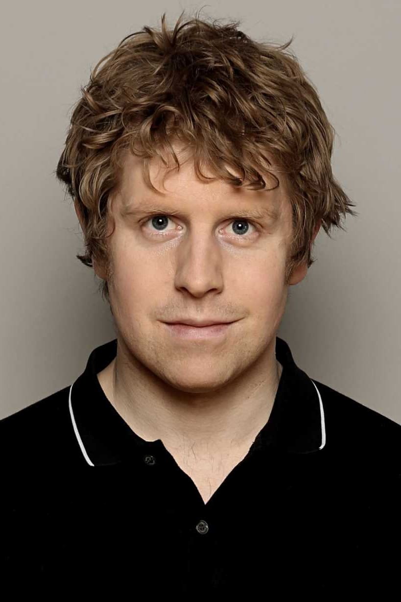Фото  (Josh Widdicombe)