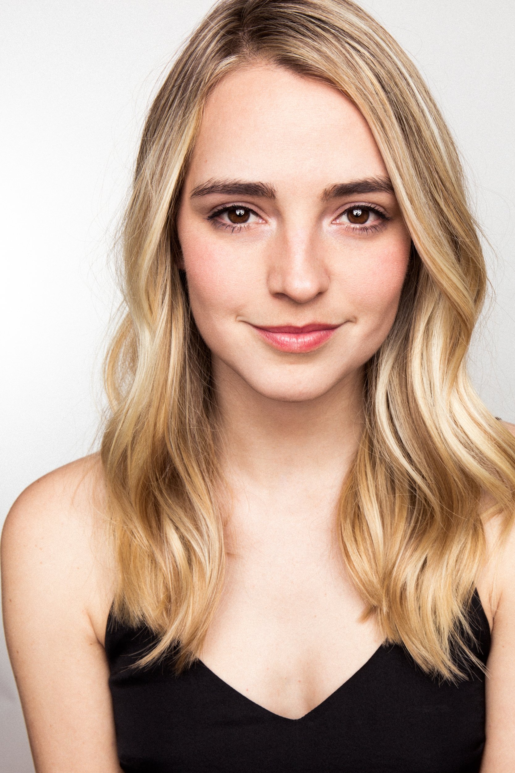 Фото  (Katelyn Tarver)