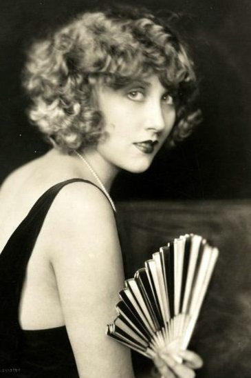 Фото  (Helen Lee Worthing)