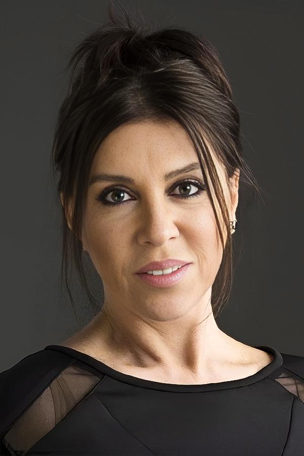 Фото  (Nebahat Çehre)