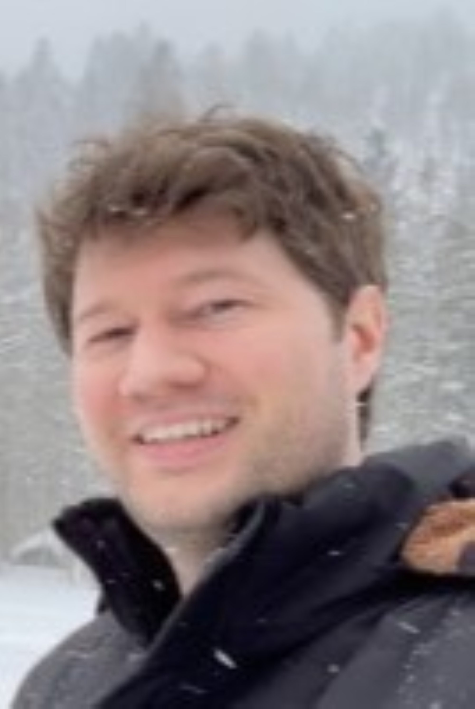 Фото  (James Newland)