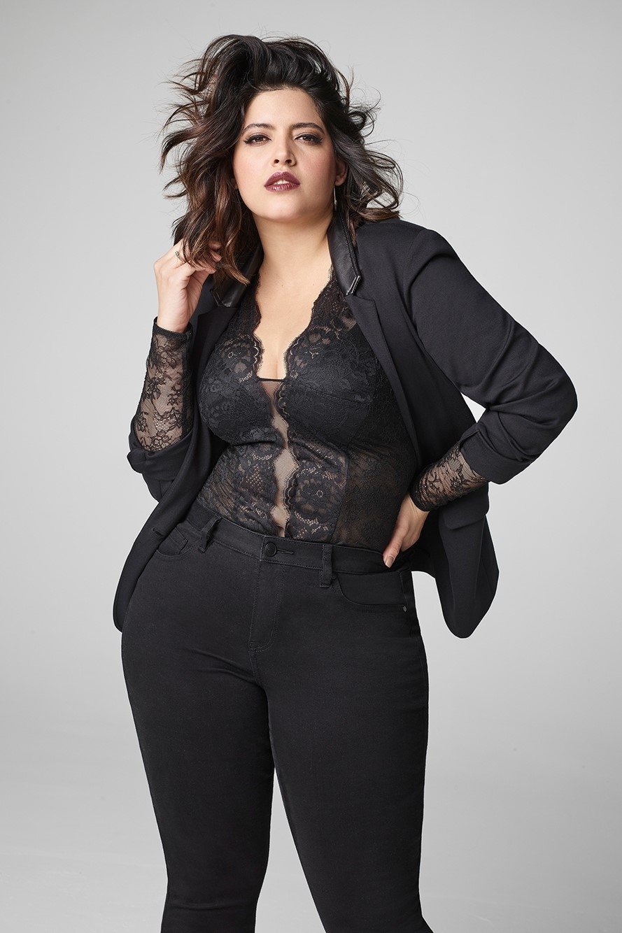 Фото  (Denise Bidot)