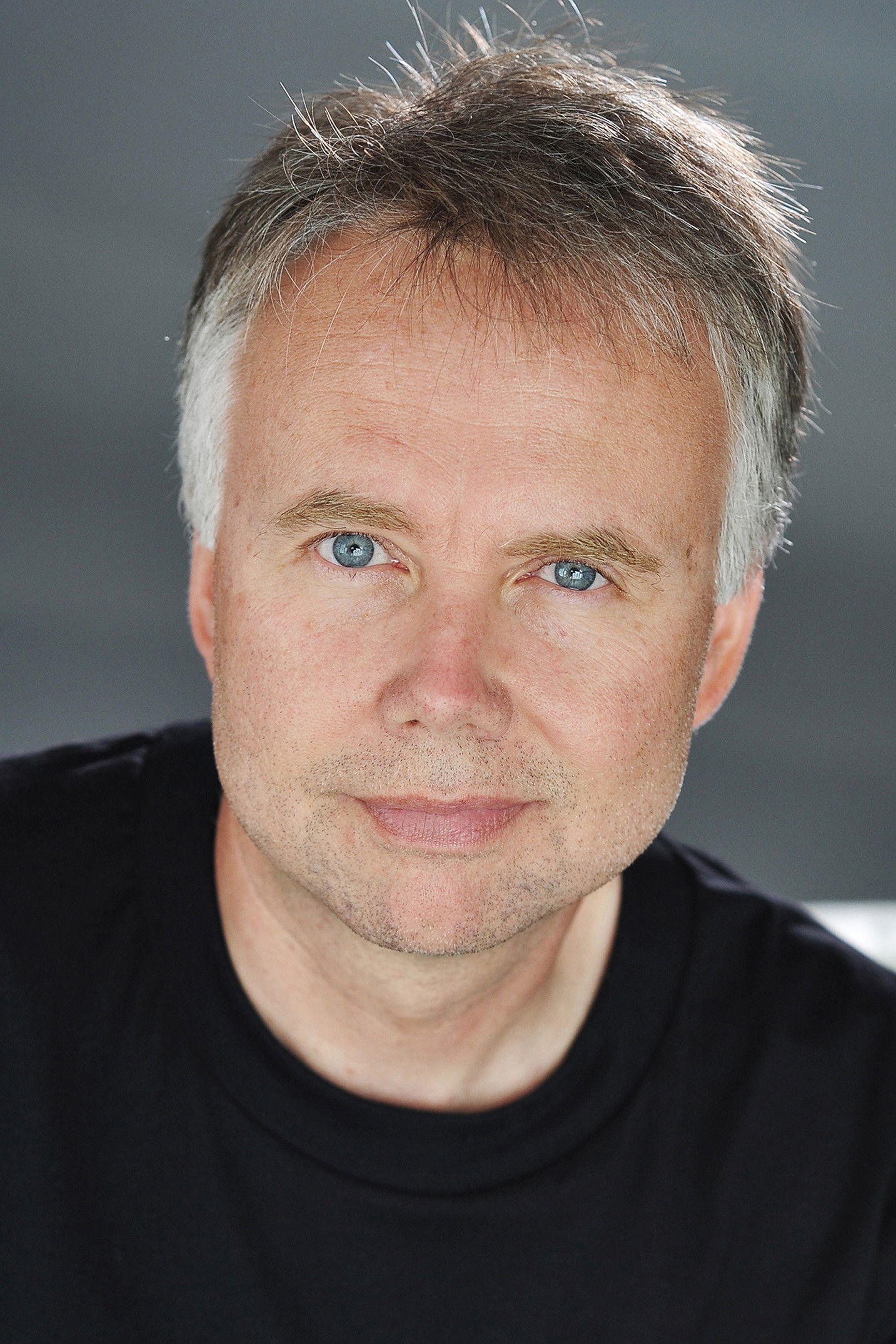 Фото  (Ross Munro)