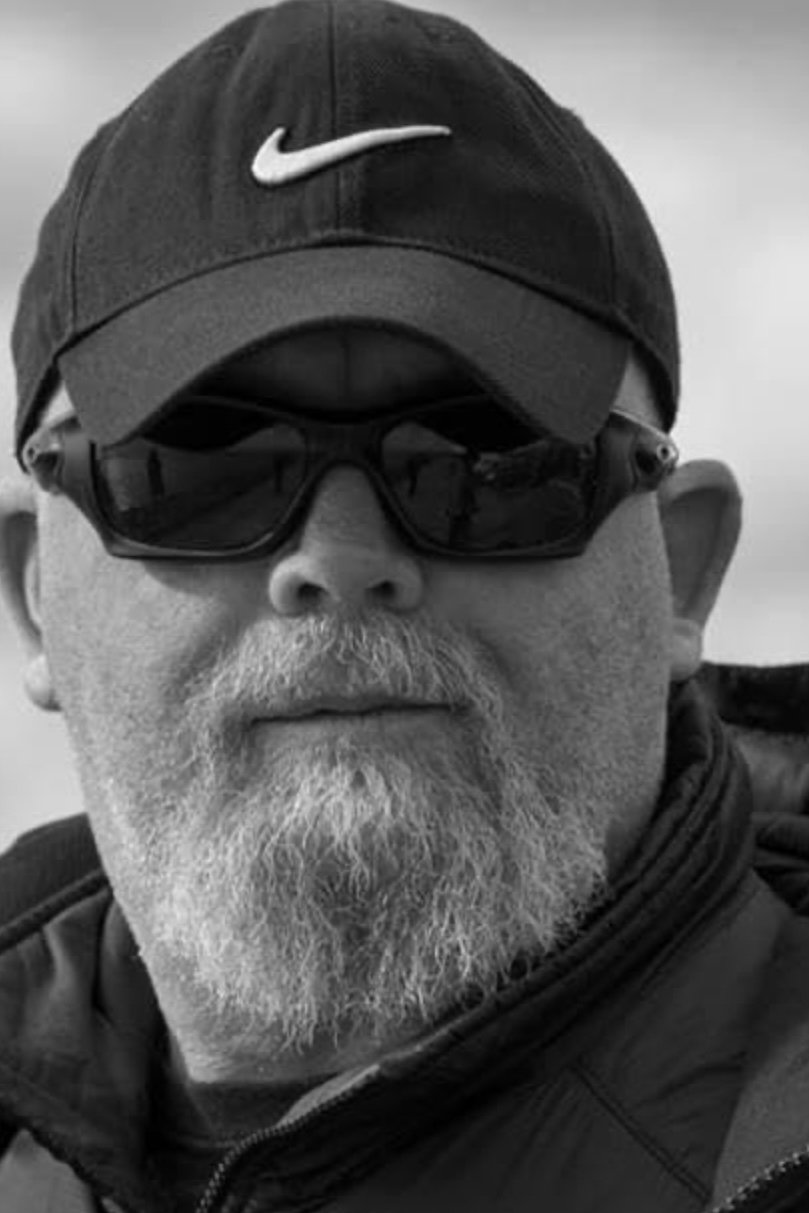 Фото  (Ivan McMahon)