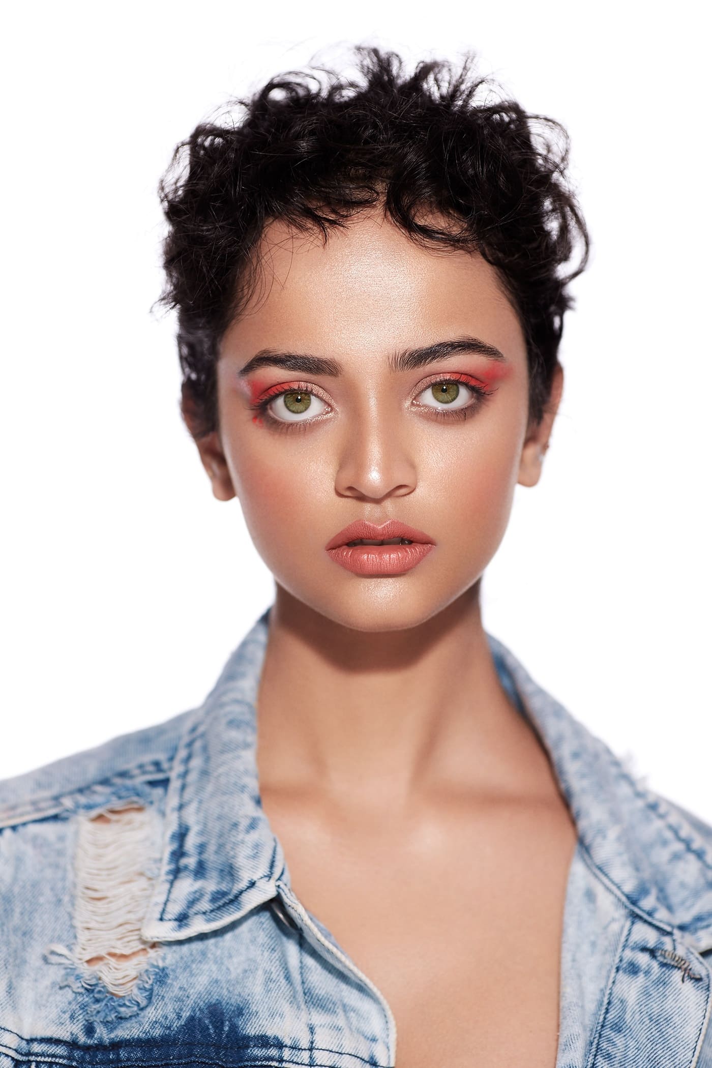 Фото  (Anjali Sivaraman)