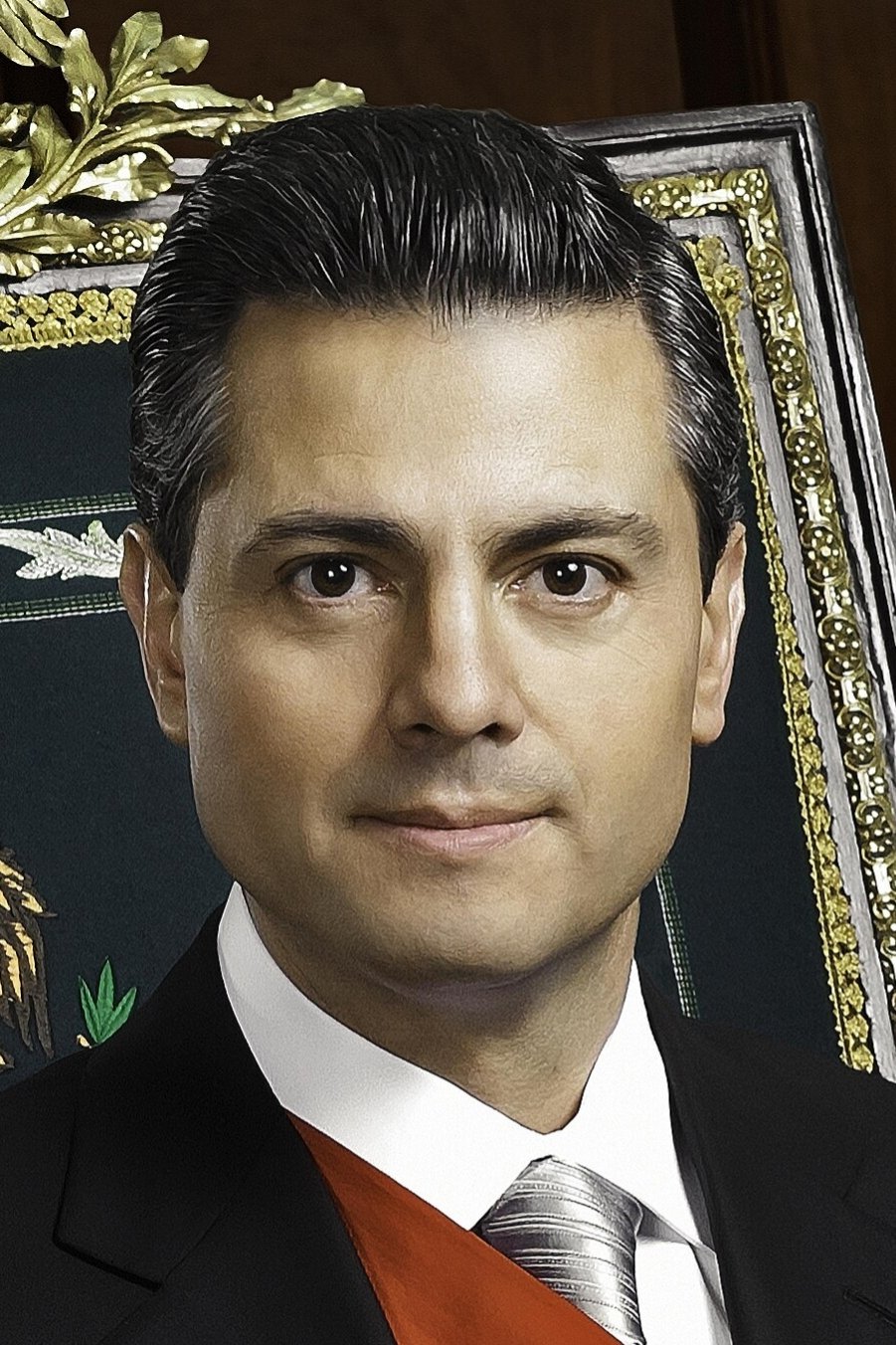 Фото  (Enrique Peña Nieto)