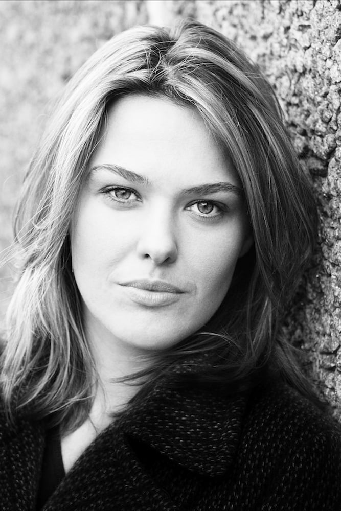 Фото  (Sally Bretton)