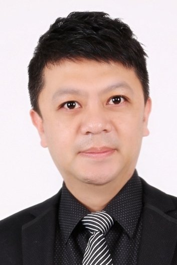 Фото  (Yang Kaihan)