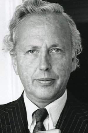 Фото  (Peregrine Worsthorne)