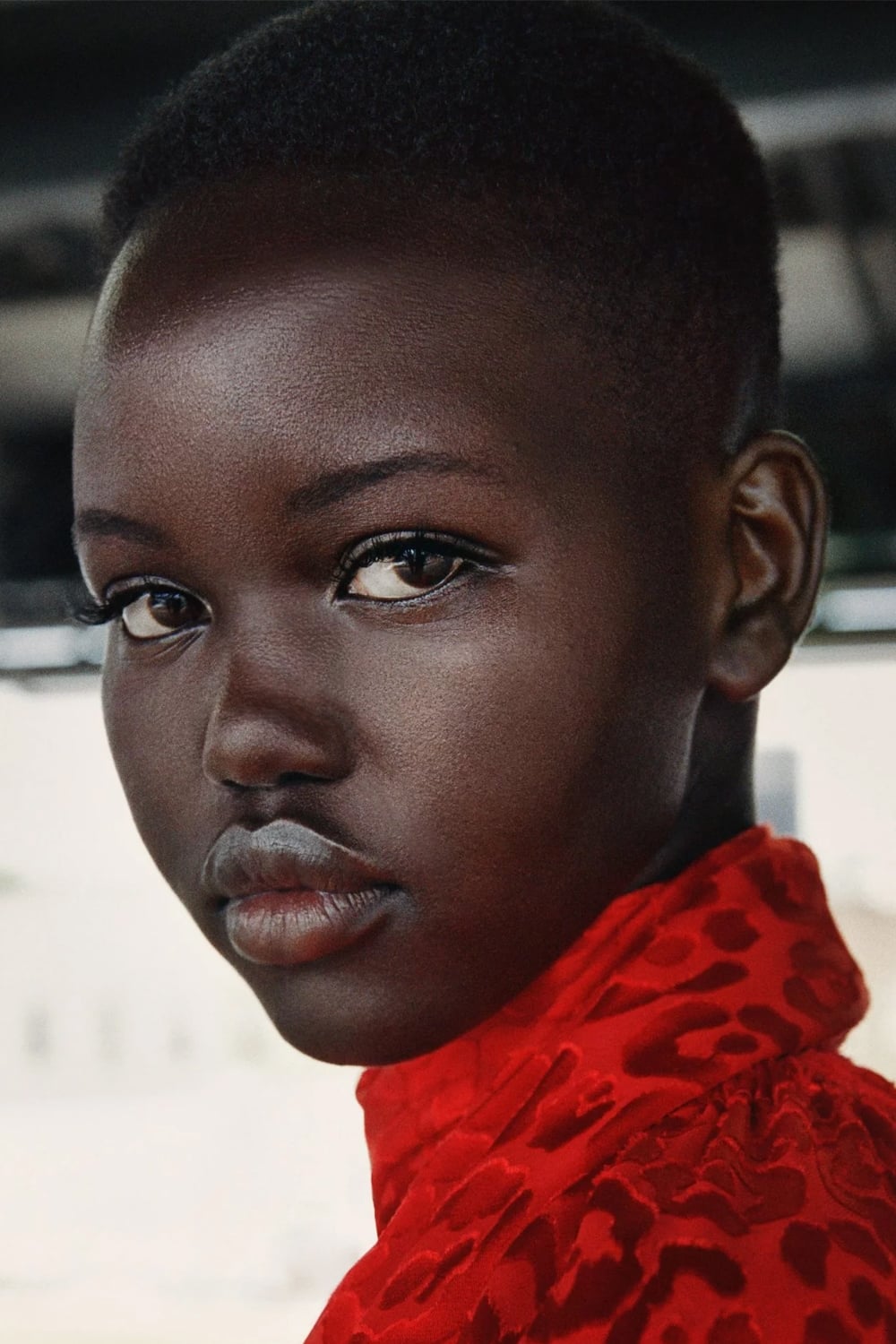 Фото  (Adut Akech)