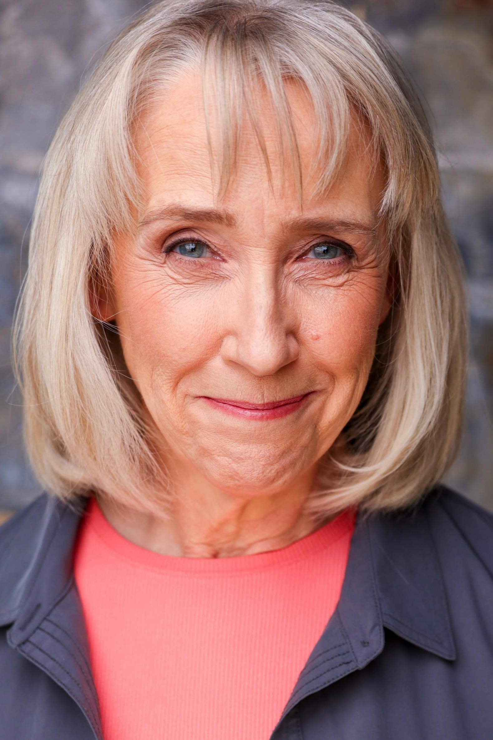 Фото  (Joan Deschamps)