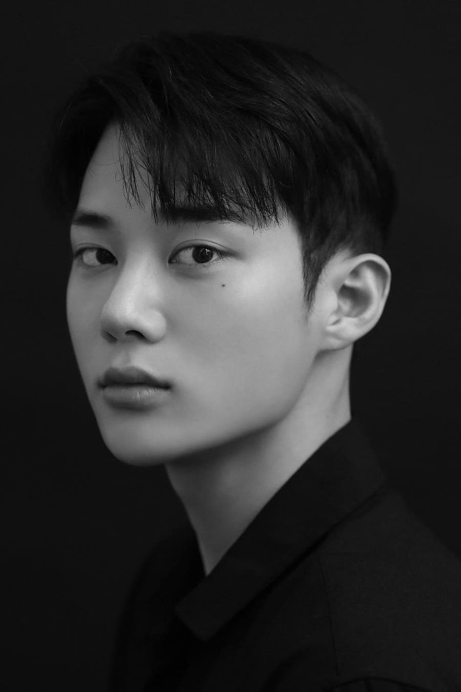 Фото  (Ki Hyun-woo)