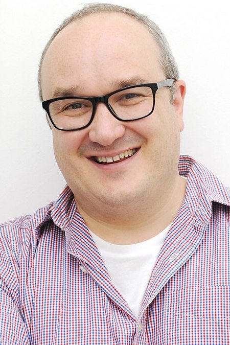 Фото  (Dominic Sandbrook)