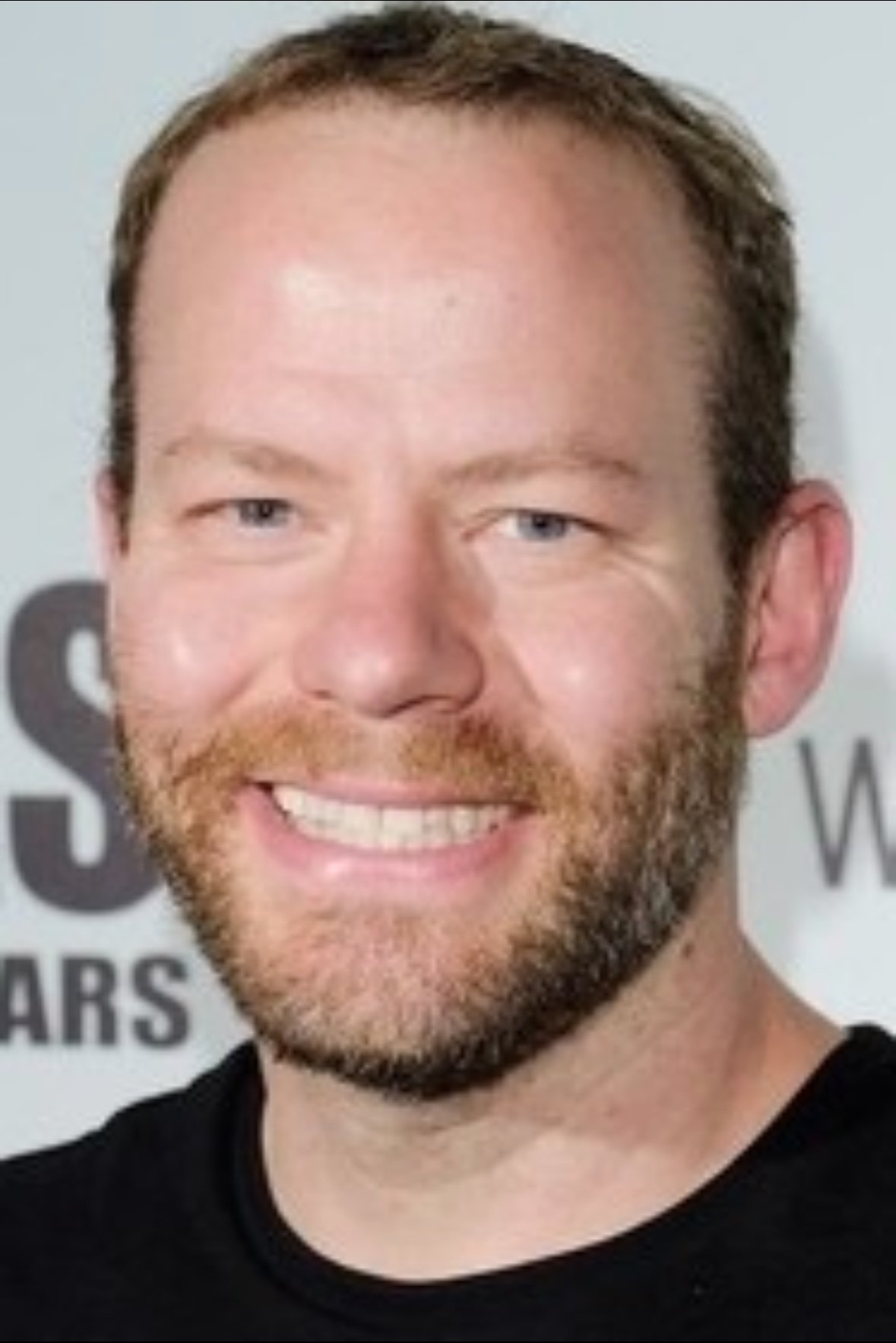 Фото Дрю Пірс (Drew T. Pierce)