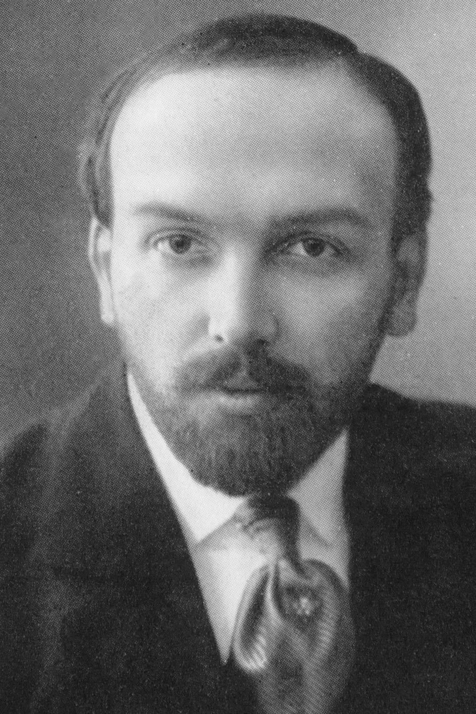 Фото  (Pierre Frondaie)