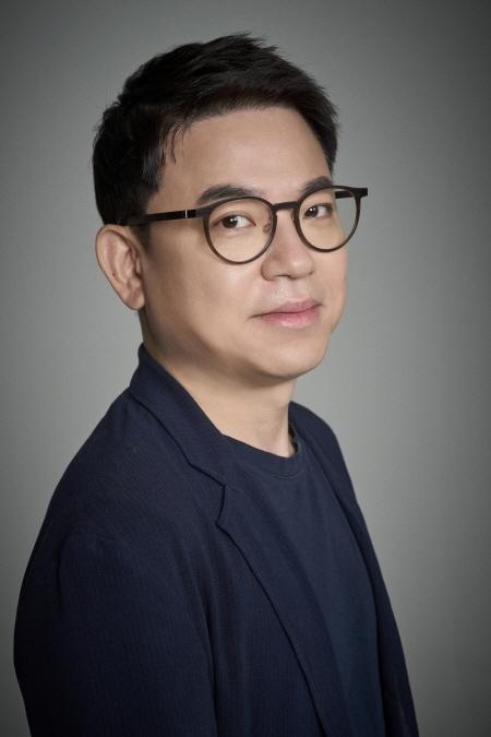 Фото  (Kim Su-hoon)