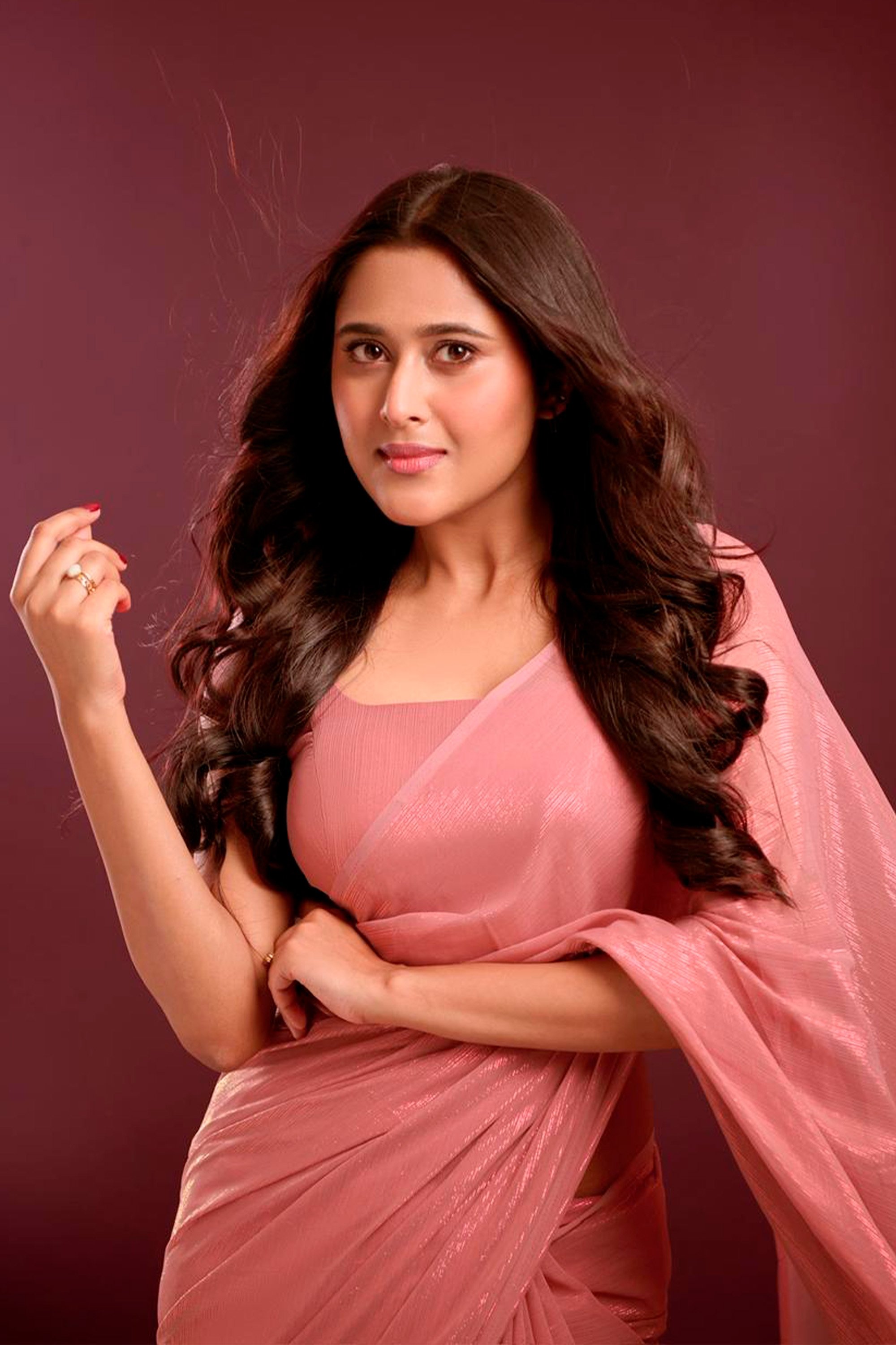 Фото  (Maanushi Khair)