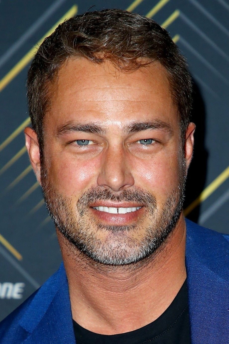 Фото Тейлор Кінні (Taylor Kinney)
