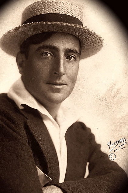 Фото  (John B. O'Brien)